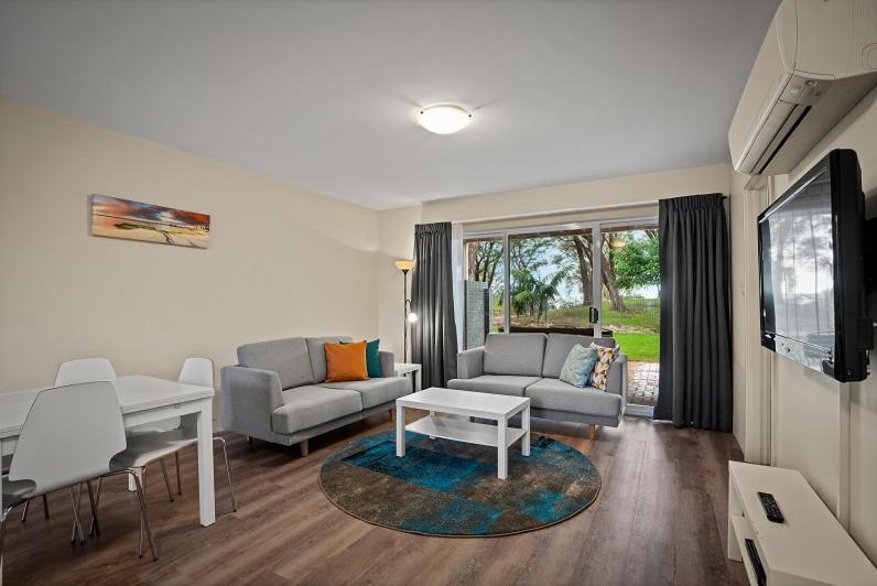 Broadwater Resort Wa Tourism Awards 2024 Gold Winner バッセルトン エクステリア 写真
